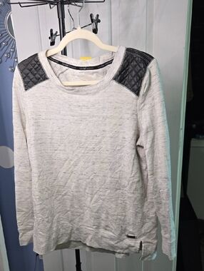 Calvin Klein Performance Cream Crewneck Sweater with Black Shoulder Quilting